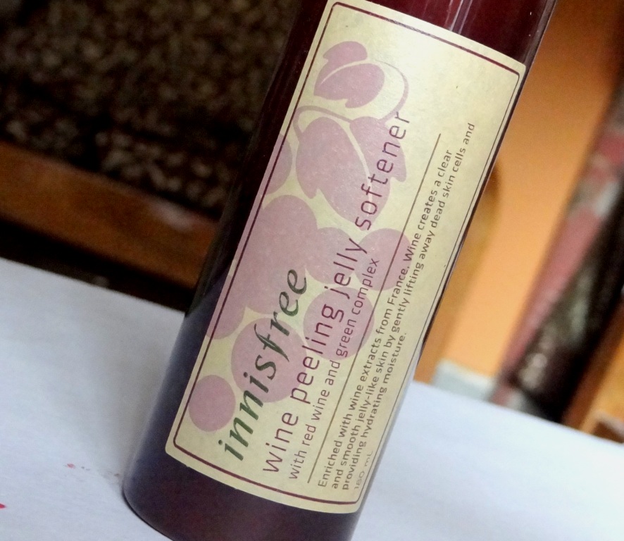 Innisfree-Wine-Peeling-Jelly-Softener-Review-Photos-Price-India-3
