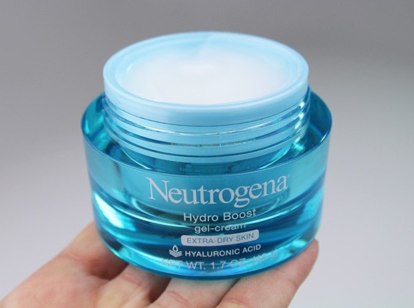 Neutrogena-Hydro-boost-water-gel-7-600x446