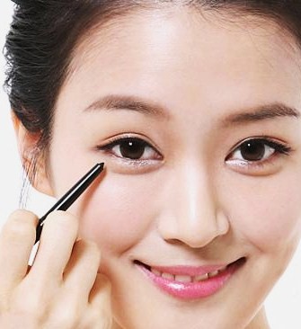 chi-ke-mat-black-khong-troi-face-it-waterproof-auto-liner-thefaceshop