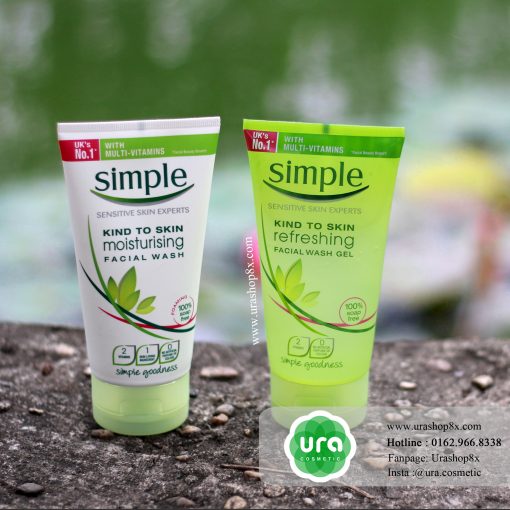 Sữa rửa mặt Simple Moisturising Facial Wash