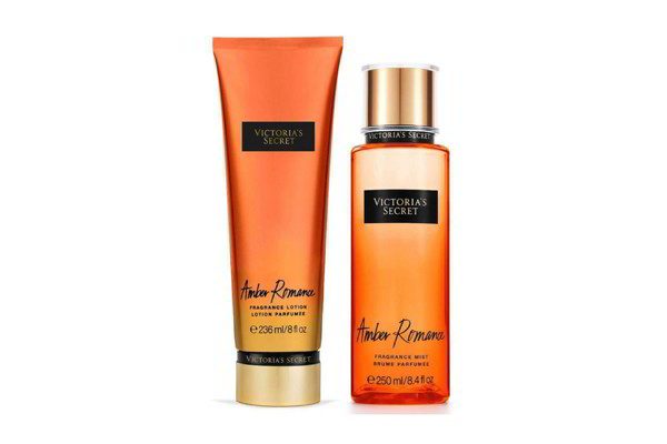 Xịt thơm Victoria's Secret Fragrance Mist Amber Romance 250ml