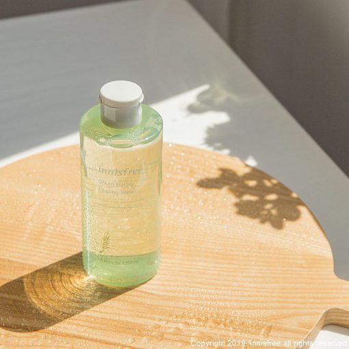 Nước hoa hồng Innisfree Green Barley Peeling Toner 250ml